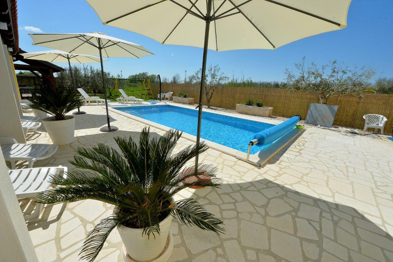 Apartment House Simoni With Pool, Zadar County Privlaka  Extérieur photo